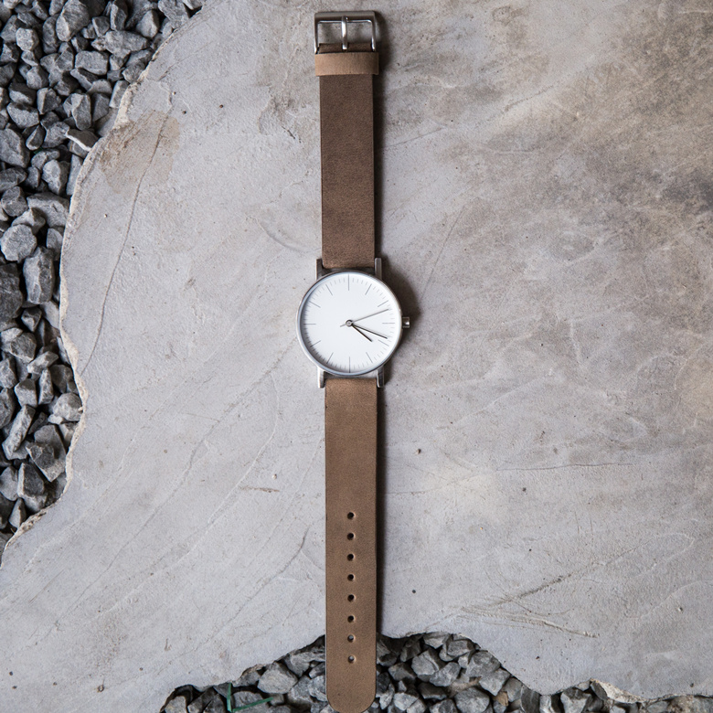 INSFMOMO森系简约复古手表概念日式文艺男女学生极简情侣石英腕表