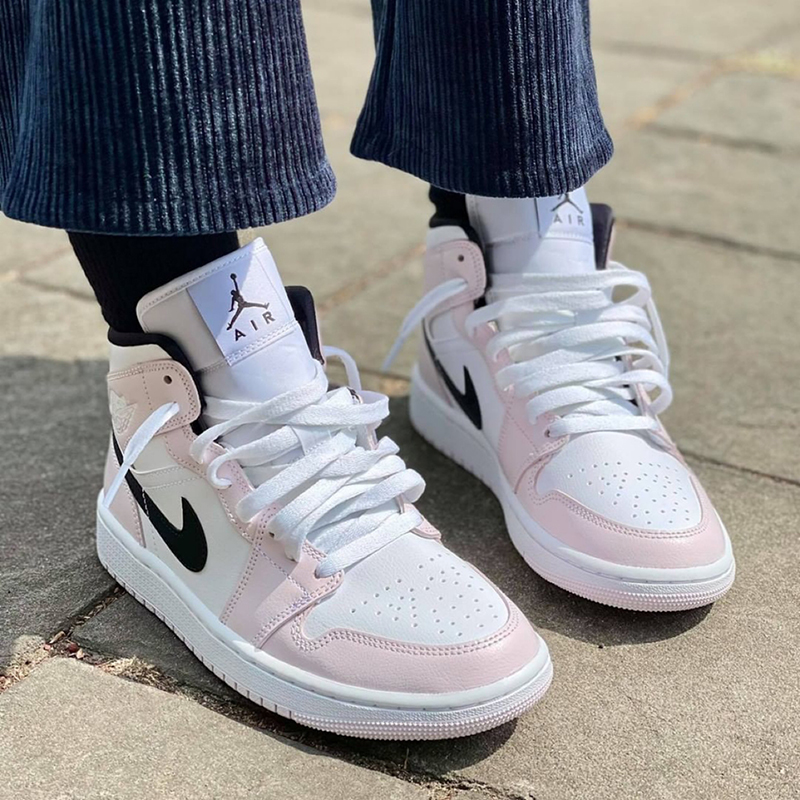 耐克airjordanmidaj1中帮玫瑰女款休闲篮球篮球鞋