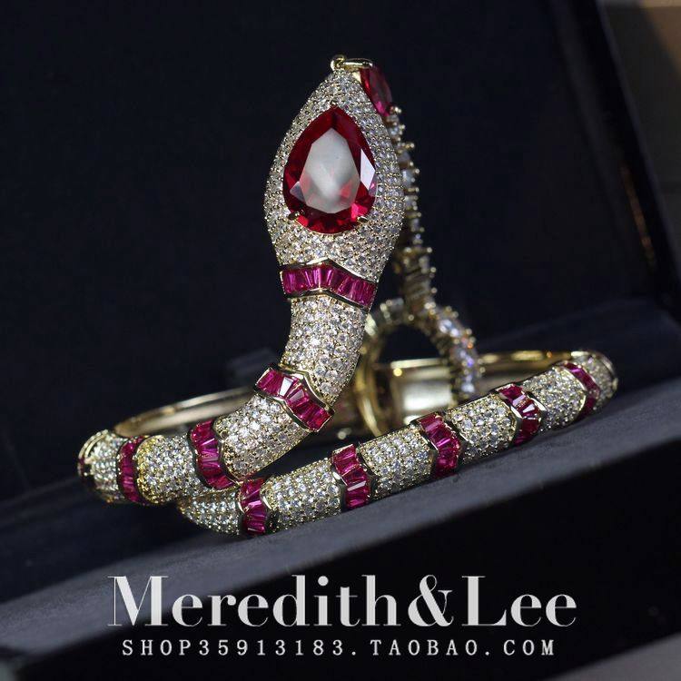 meredithlee高级蛇形镶钻奢华重工金色复古时尚手镯