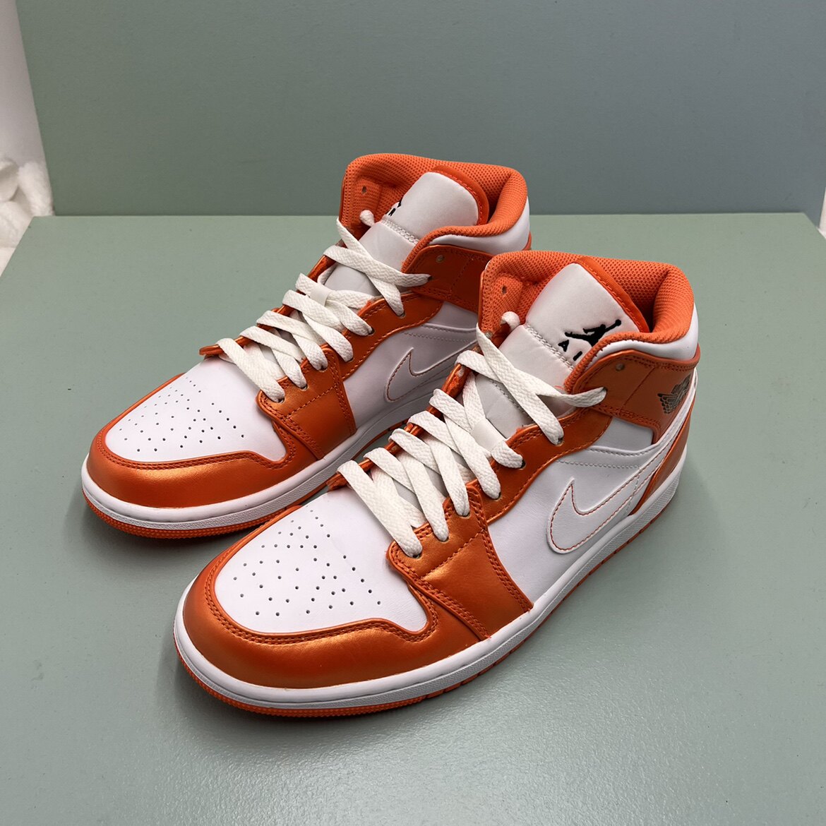 楠得体育airjordanmidaj1白橙小扣碎中帮篮球鞋篮球鞋