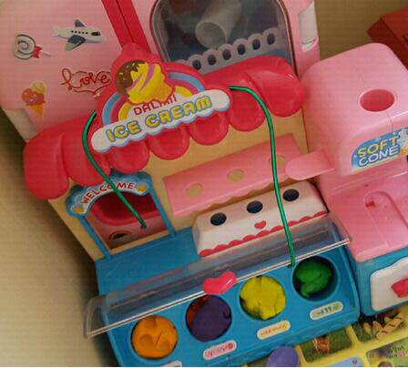 韩国小伶玩具冰激凌机商店冰淇淋雪糕机儿童小女孩仿真过家家套装