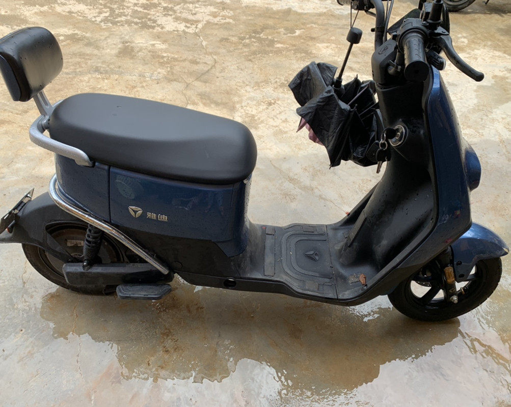 适用于雅迪de3电动车脚垫tdr2323z冠能de3-90tdr2369ztdr2425z电动车