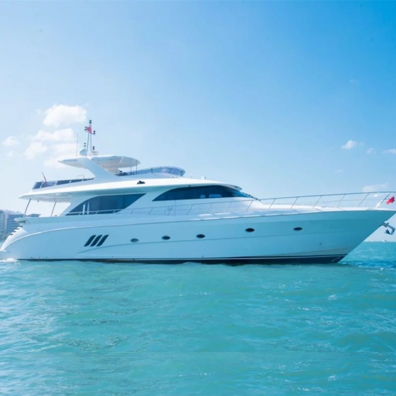 三亚老兵可儿公主88尺10人海南亚大游艇出海境内玩乐套餐