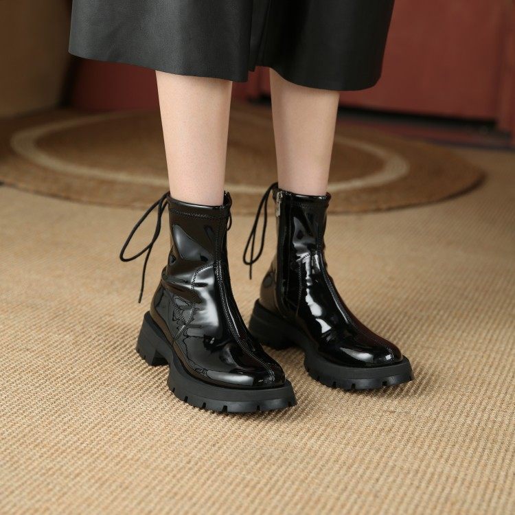 复古圆头漆皮短靴子女2021年新款黑色增高粗跟马丁靴女英伦风真皮