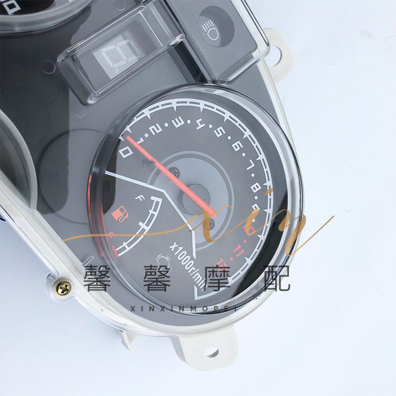 适用钱江钱江摩托摩托车飞龙qj15026r仪表电喷码表转速路摩托车仪表