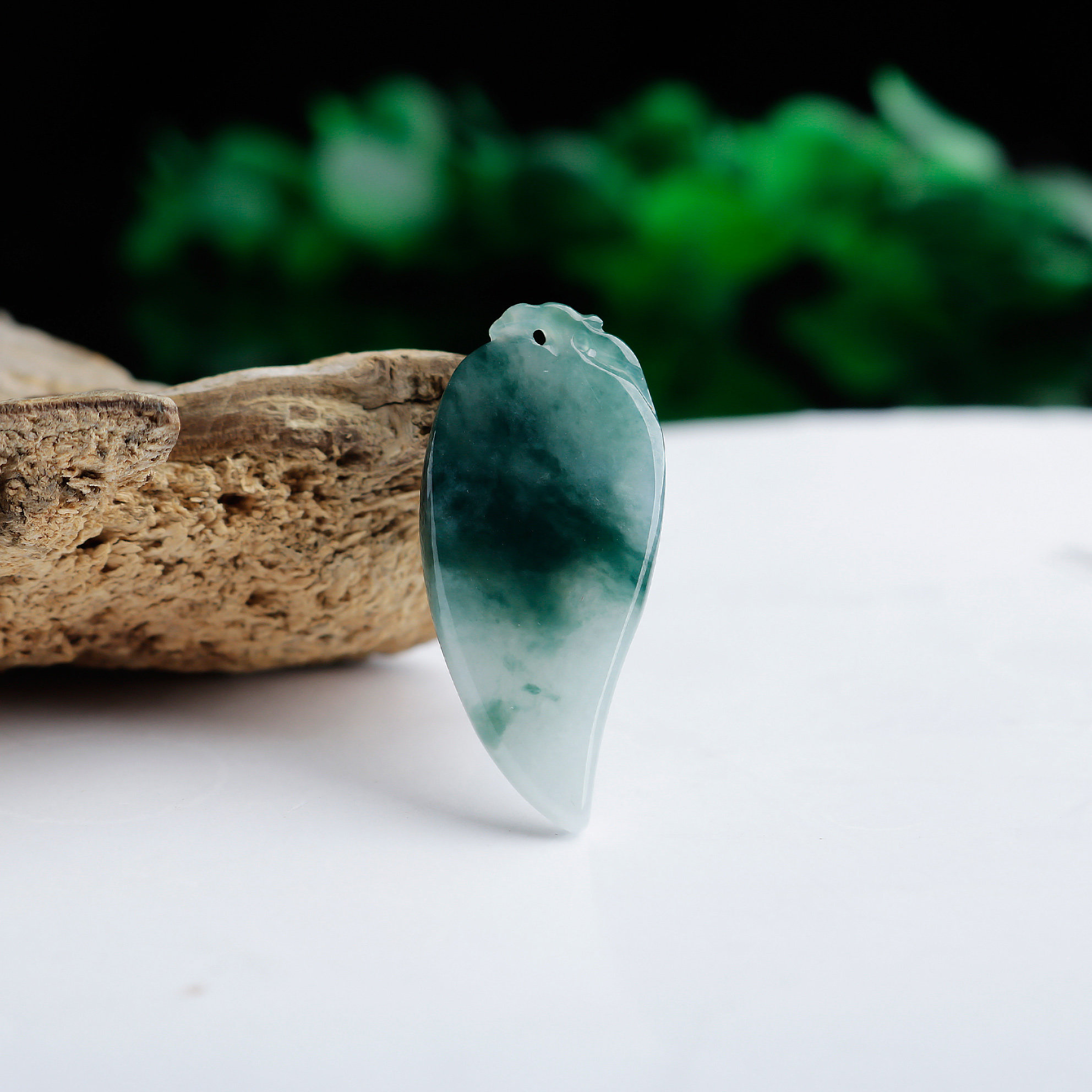 老坑货冰种飘花玉瓜吊坠女士正品玉石巧色福瓜颈饰