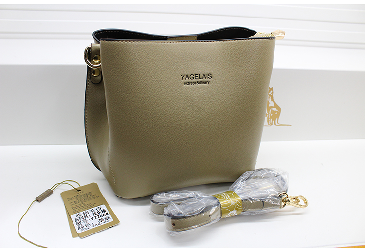 雅格莱诗秋冬新款女包单肩斜挎包包小c方韩版时尚休闲百搭k幸运花