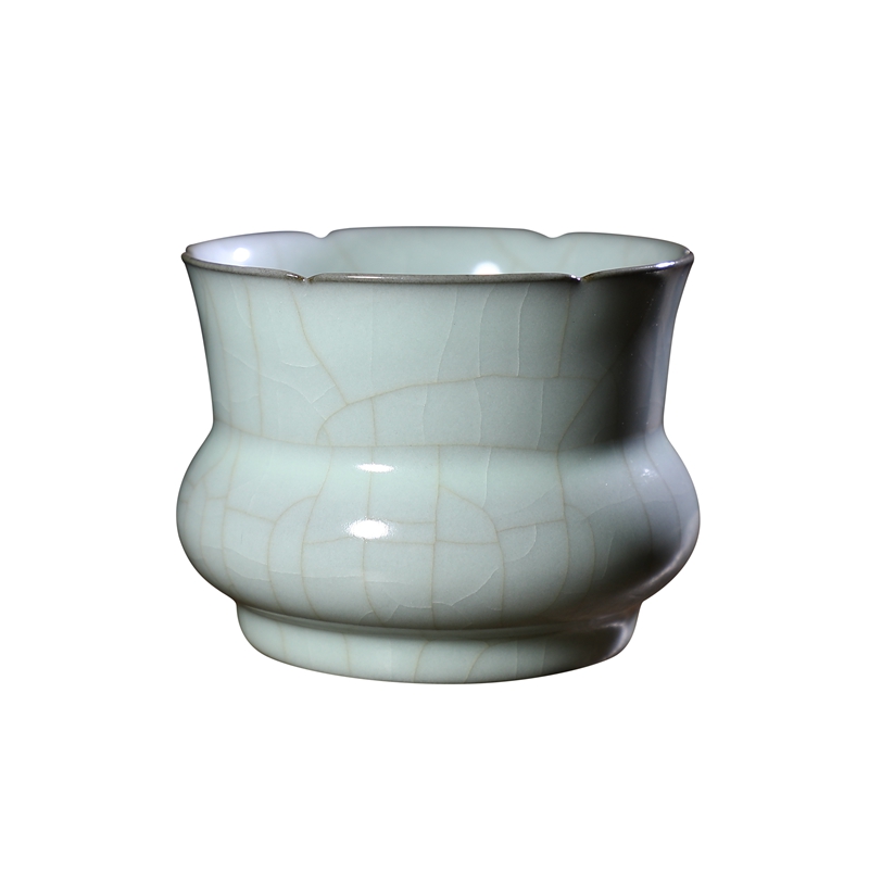 南宋官窑朱云峰葵口渣斗龙泉青瓷高端手工陶瓷茶道茶桌残渣器