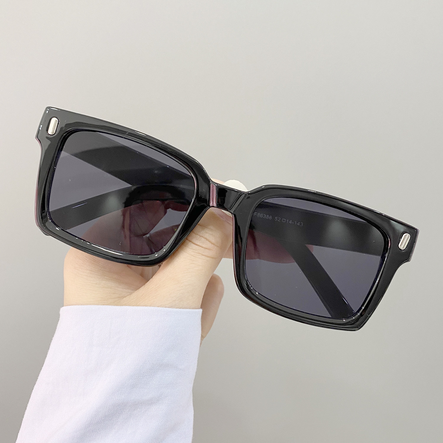 2021新款黑框太阳镜墨镜潮流开车专用眼镜方形太阳眼镜