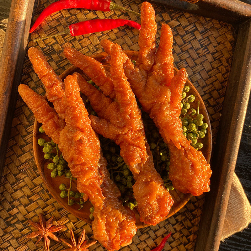二娘虎皮凤爪爆款小吃休闲食品鸡爪爪子香辣卤味鸡肉零食