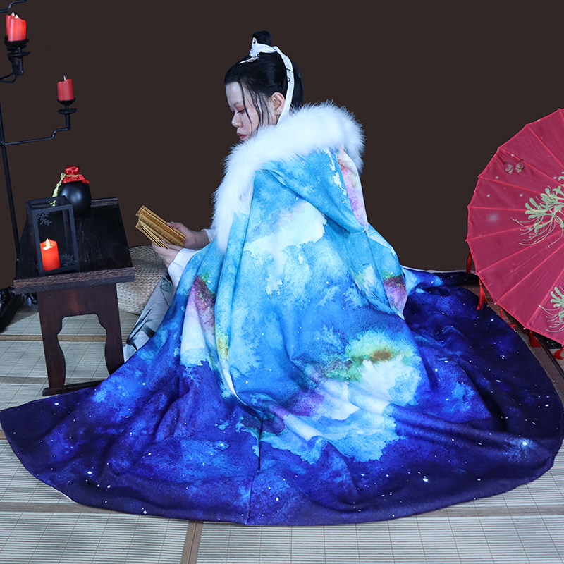 汉服原创秋冬披肩连帽星空渐变斗篷女双面保暖汉服