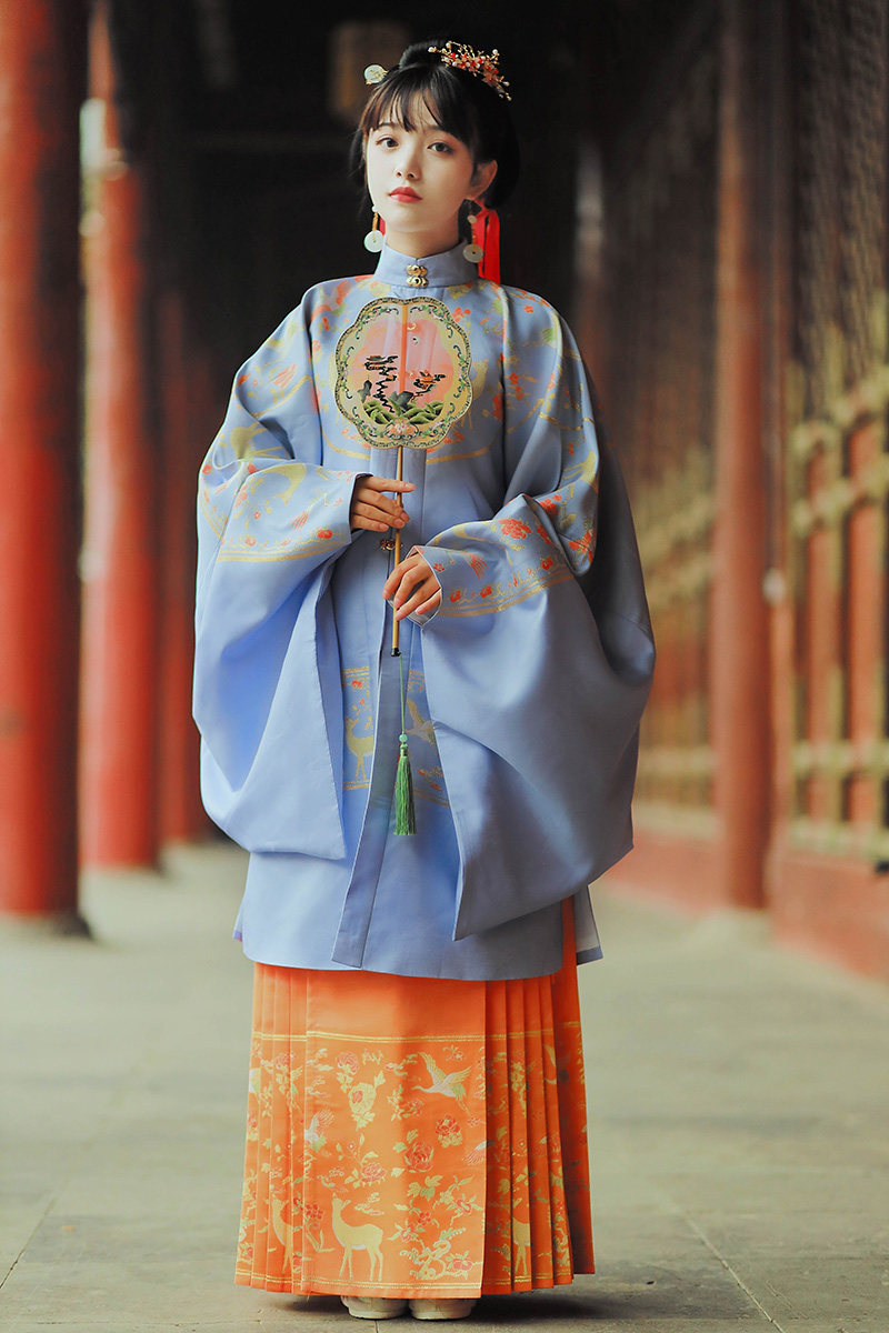 素羽华裳原创汉服女明制立领仿妆对襟长袄金秋民族服装