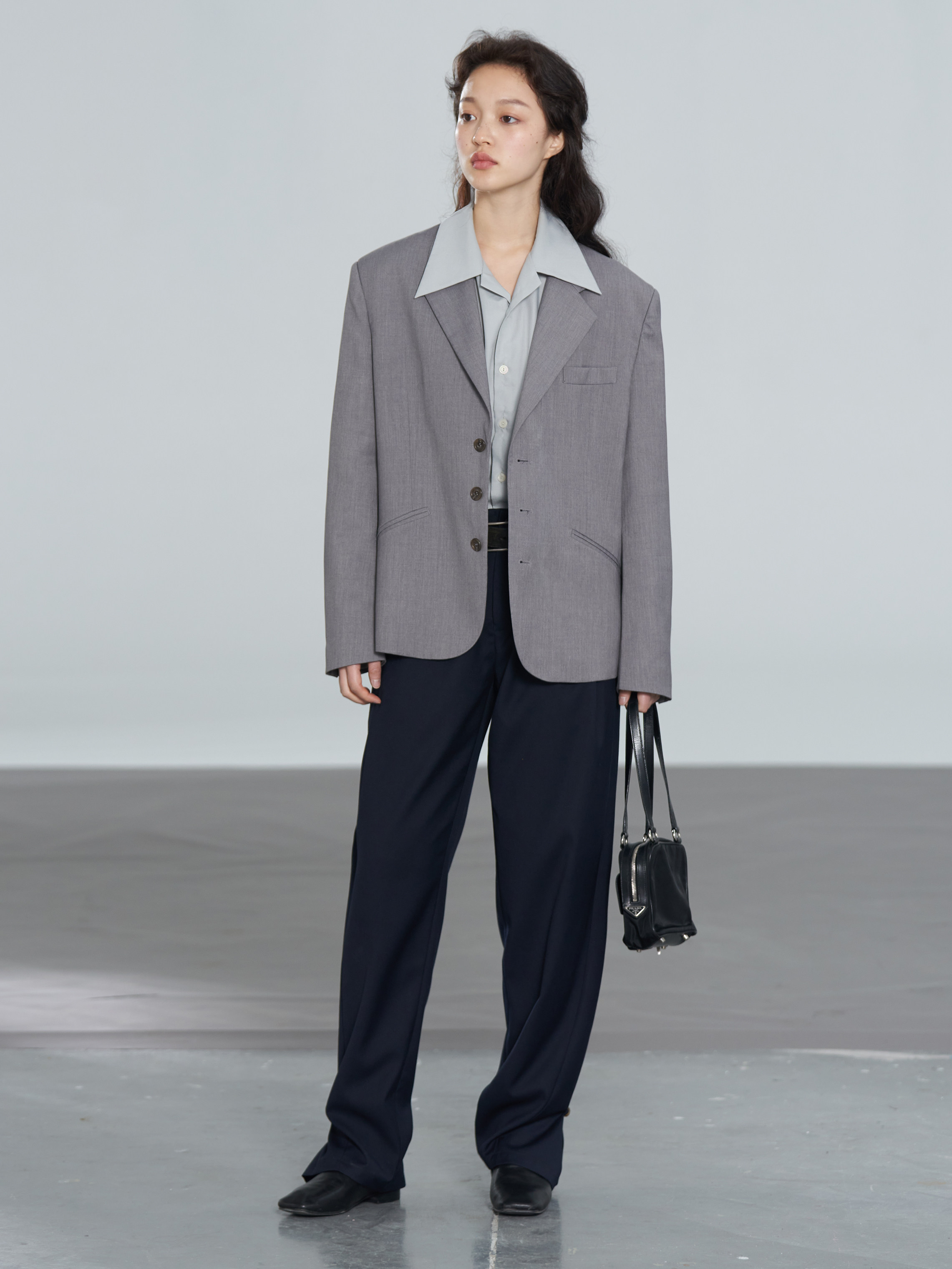 commonvalue灰色阔肩大哥西服2021年春新款女中中性西装