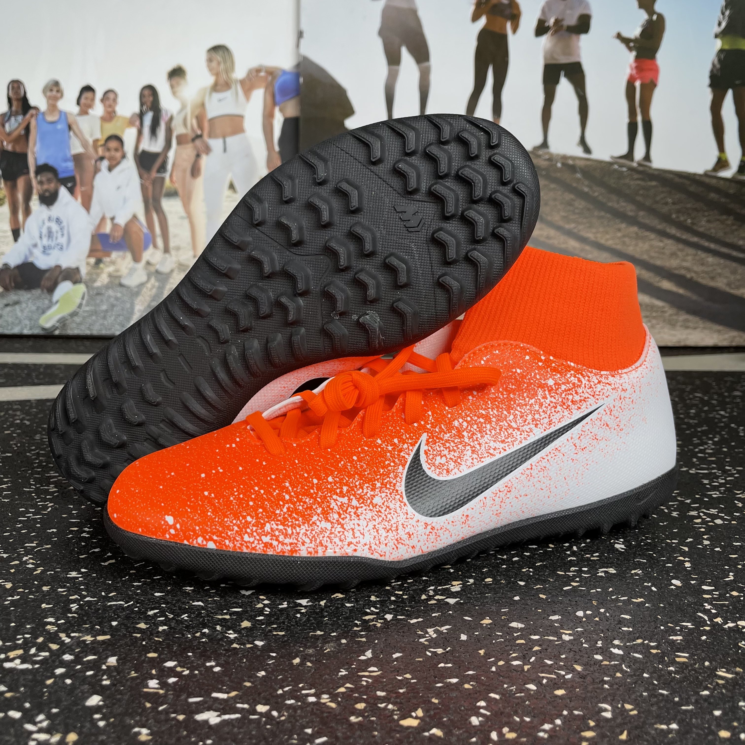 nike耐克男子superflyclubtf刺客12人草碎足球鞋足球鞋