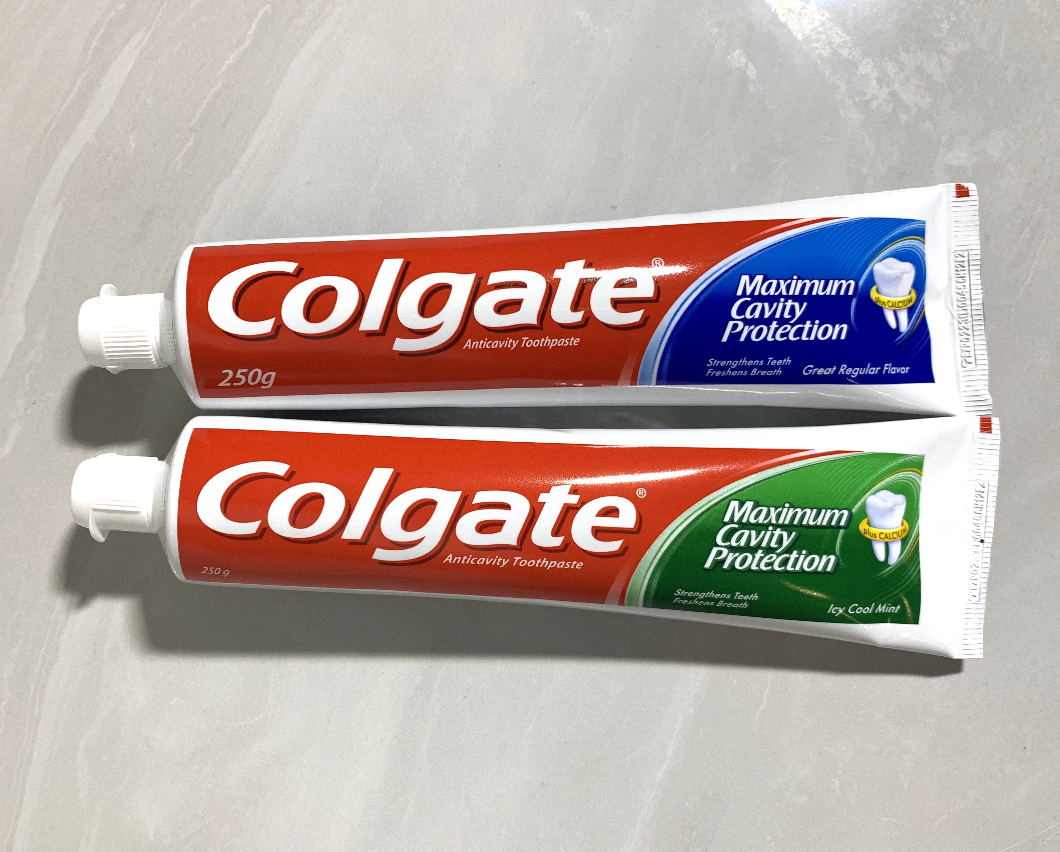 全球香港高露洁牙膏250g2支清凉冰爽薄荷清新牙膏