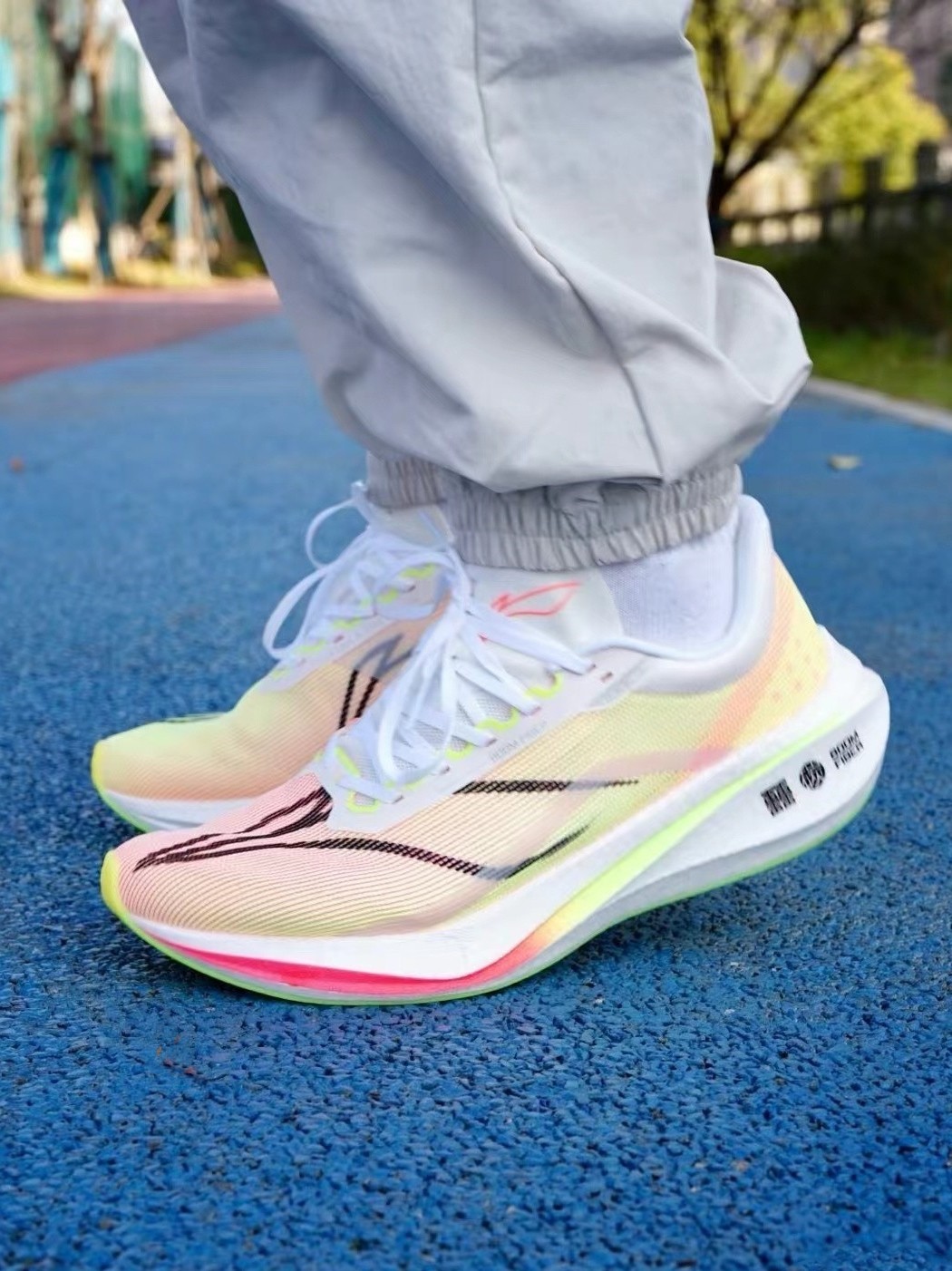 李宁飞电30challenger碳板42丝男子竞速透气防滑缓震跑鞋armt037