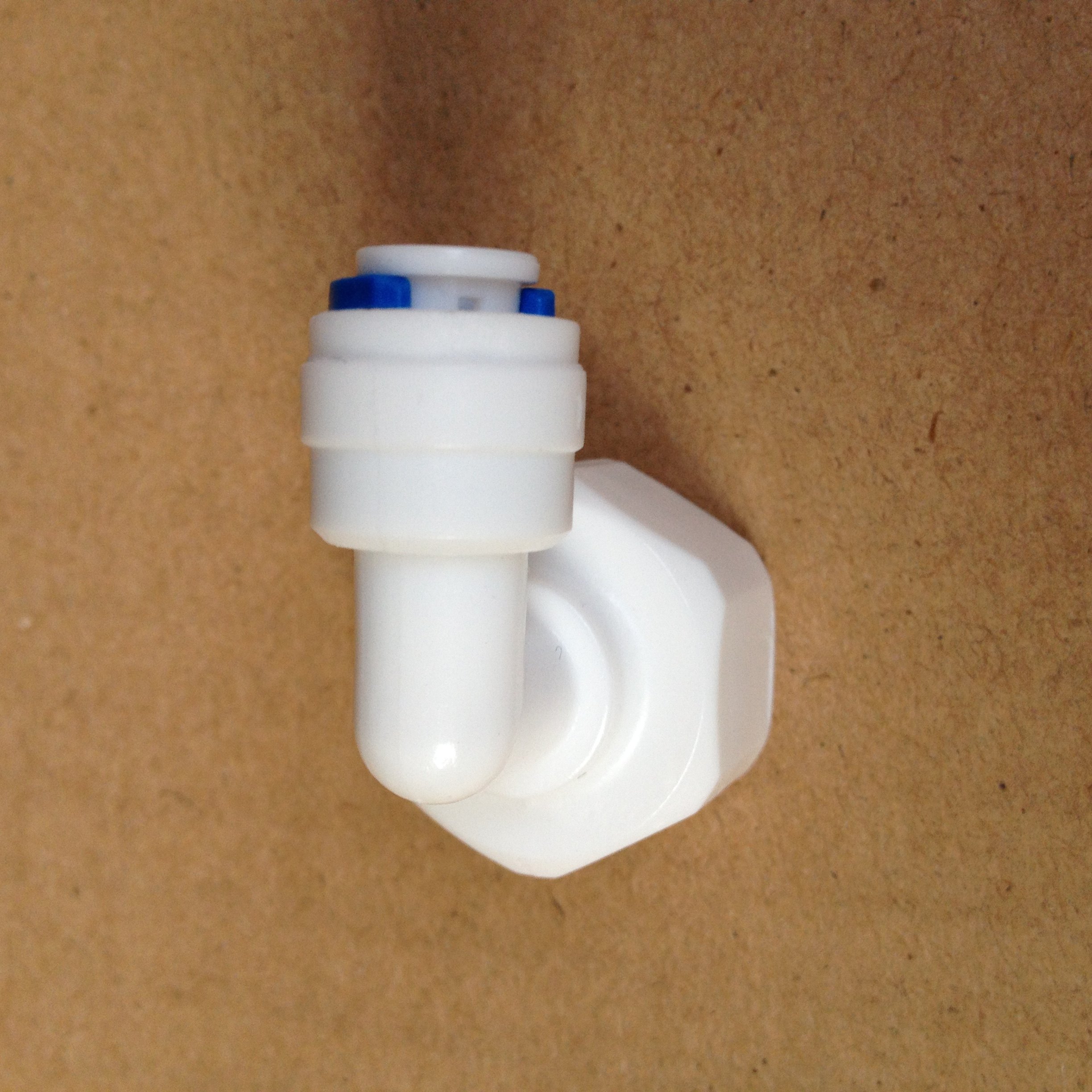 净水器4分内牙转2分快接 42内弯纯水机直饮机水管km42内螺纹弯头