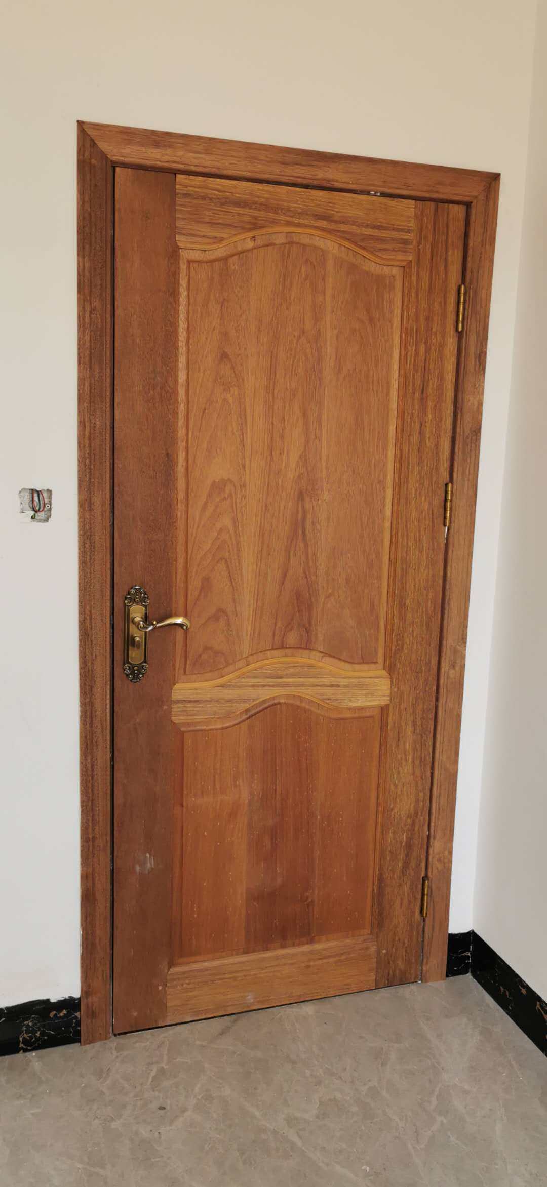 木门菠萝格实木门原木卧室门素门房门极简轻奢家装卧室门