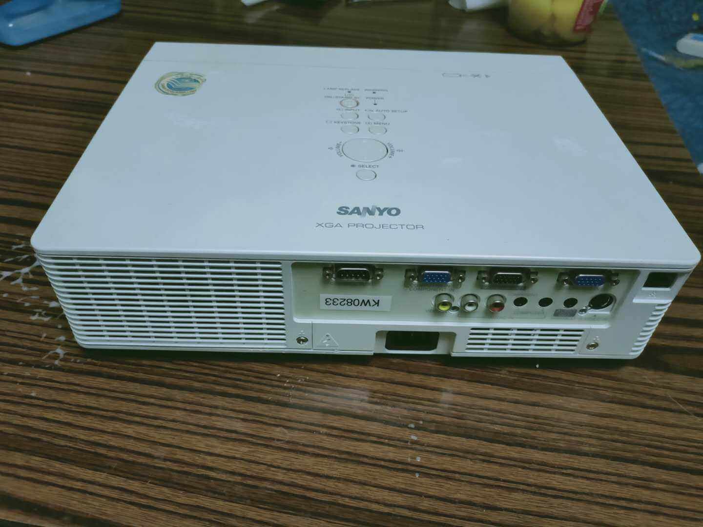 二手投影机投影仪三洋1060高端工程机办公家用家庭影院投影机