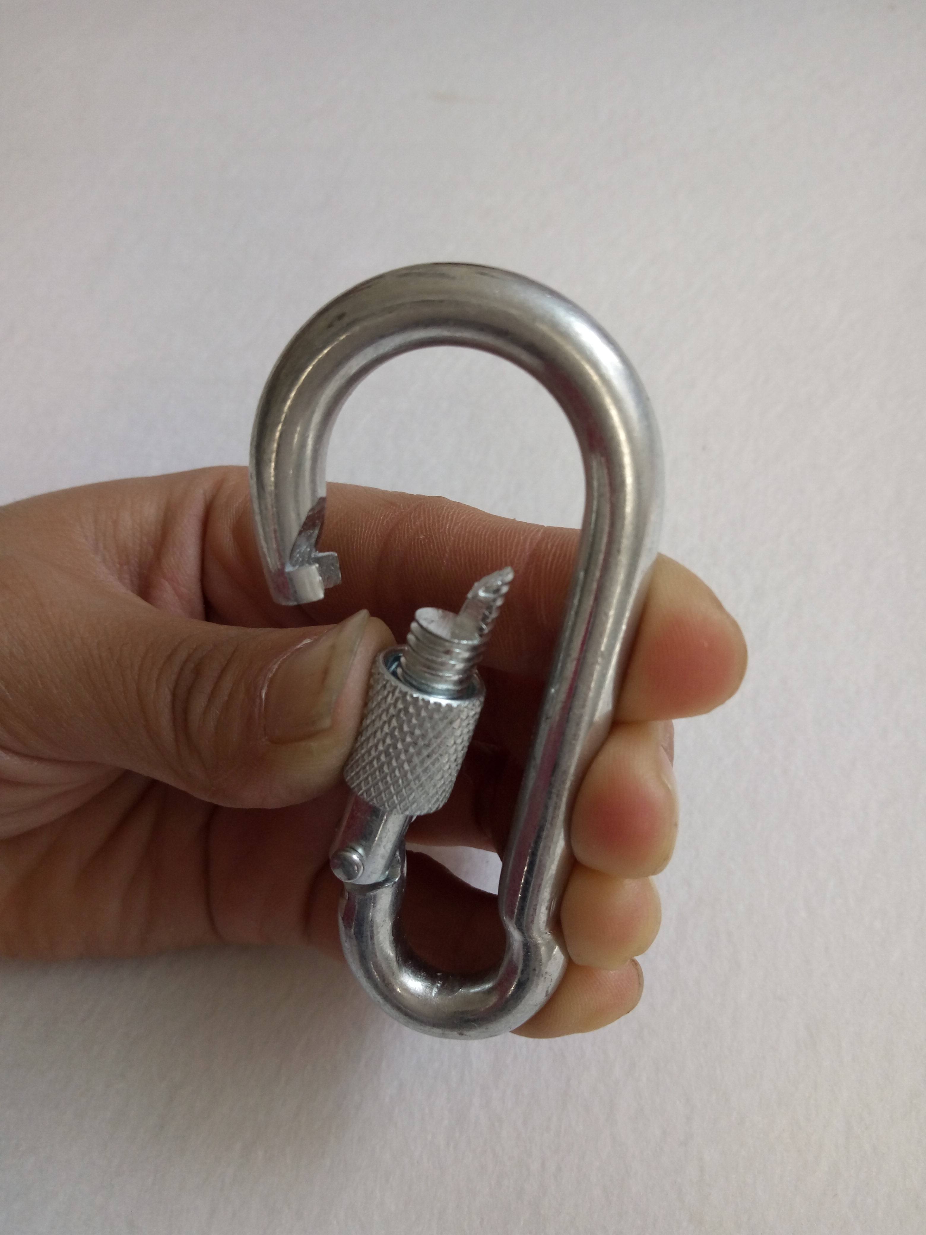 镀锌登山扣快弹簧保险挂扣钥匙扣安全钩狗链扣挂扣