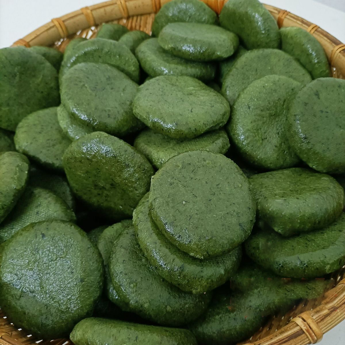 夹心带馅贵州艾草蒿草糯米手工糍粑艾叶粑粑年糕