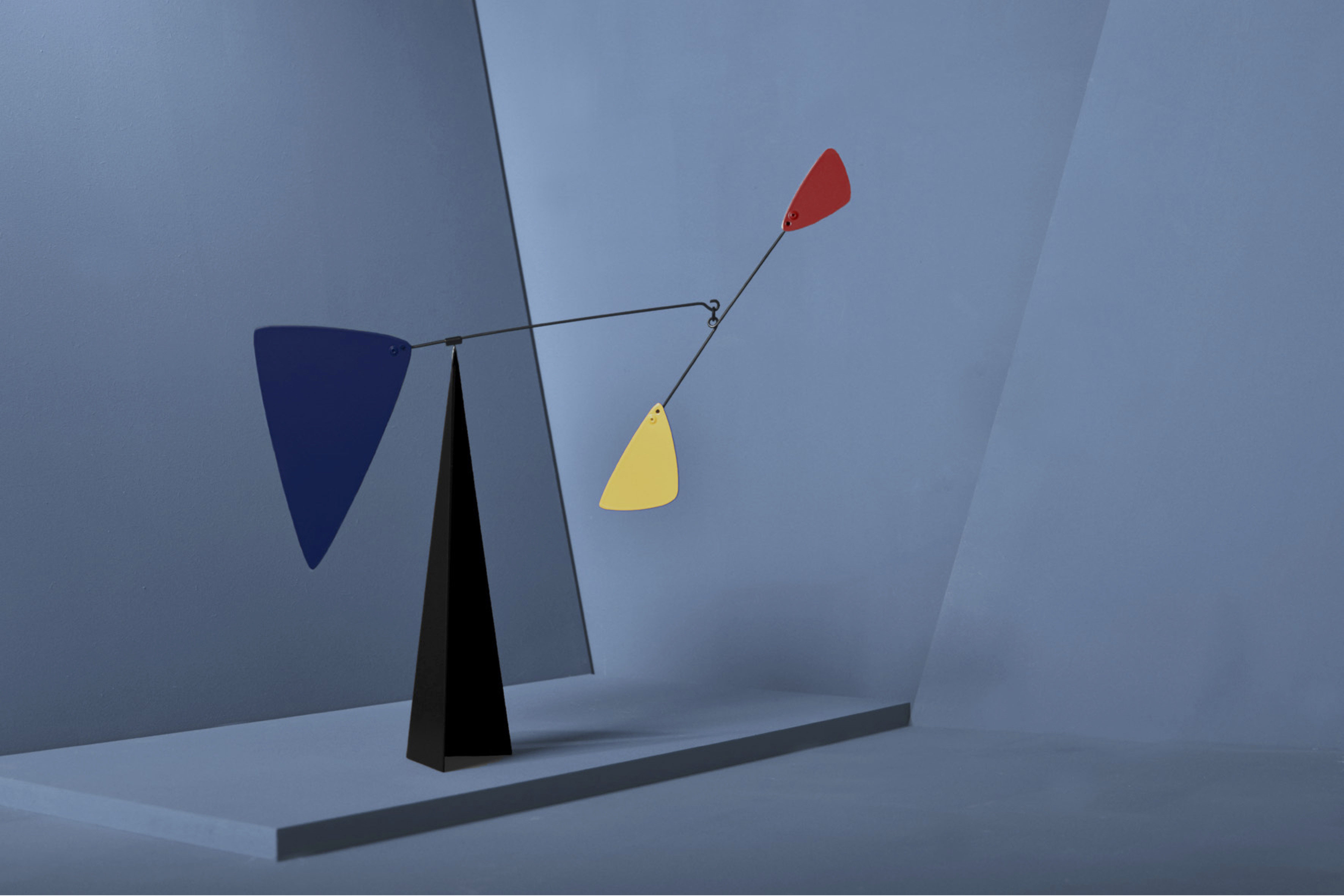 volta西班牙平衡动态雕塑德里里安办公室桌面摆件摆件