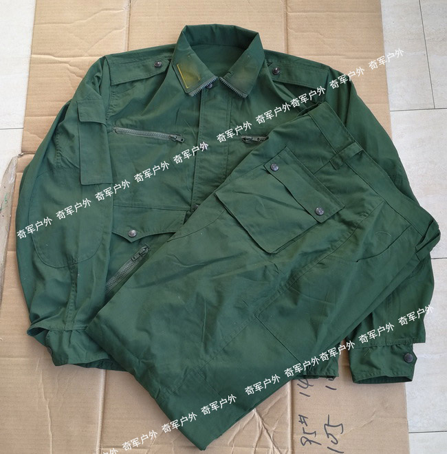 全新退役库存老货橄榄绿色的确良面料臀部带兜夏季套装