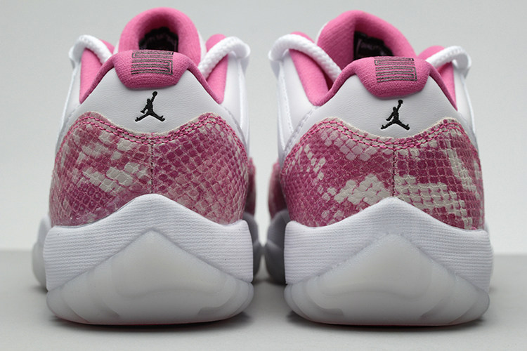 哄哄jordanlowaj11粉蛇爆裂裂纹女神ah7860106篮球鞋