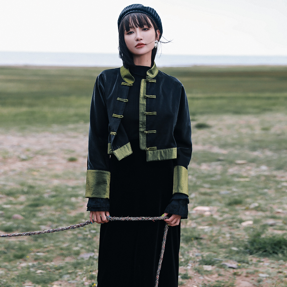 大青龙肆复古中国风撞色盘扣短外套女中式小个子长袖高腰显瘦上衣