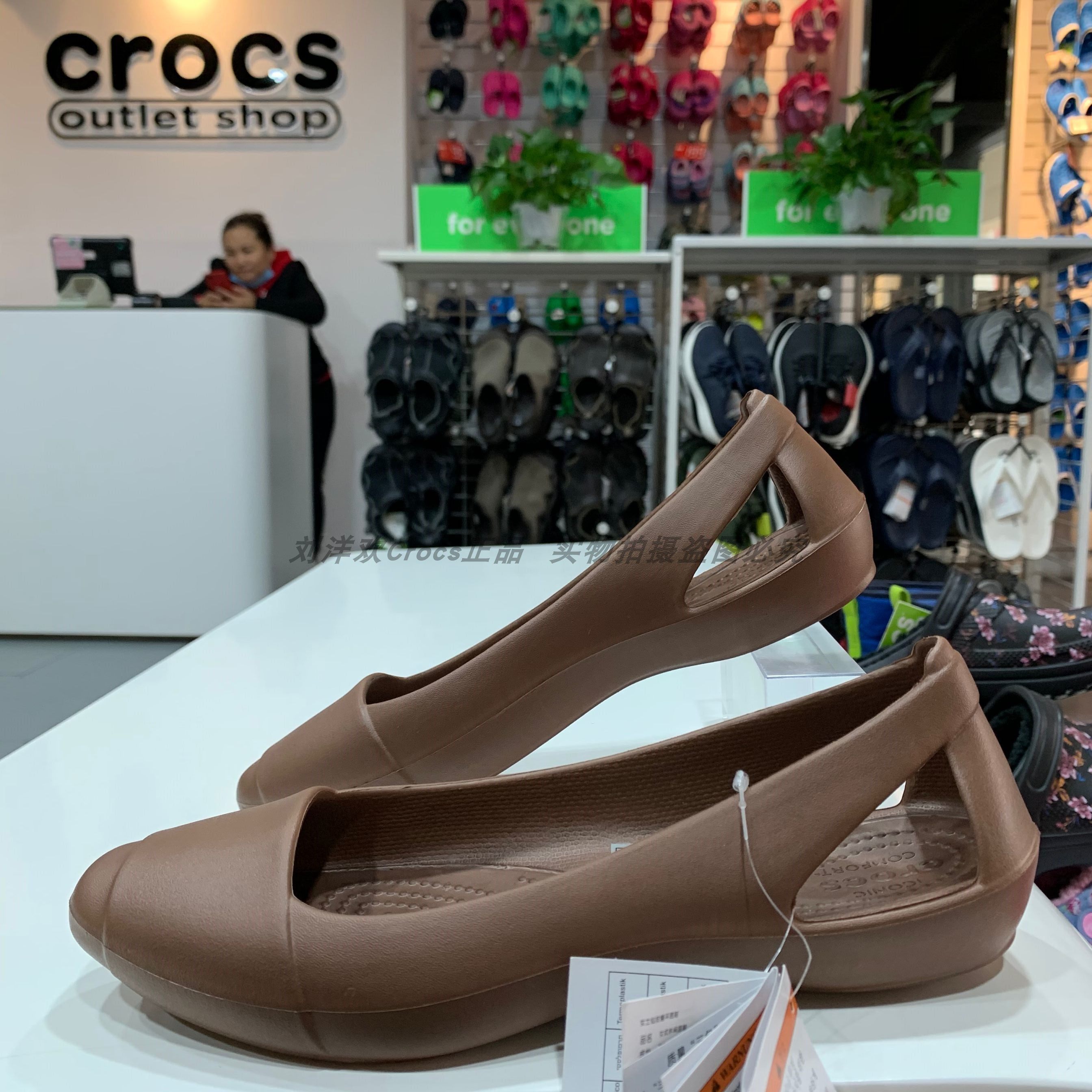 crocs女鞋仙女风休闲平底鞋卡骆驰低帮镂空单鞋|202811夏季凉鞋