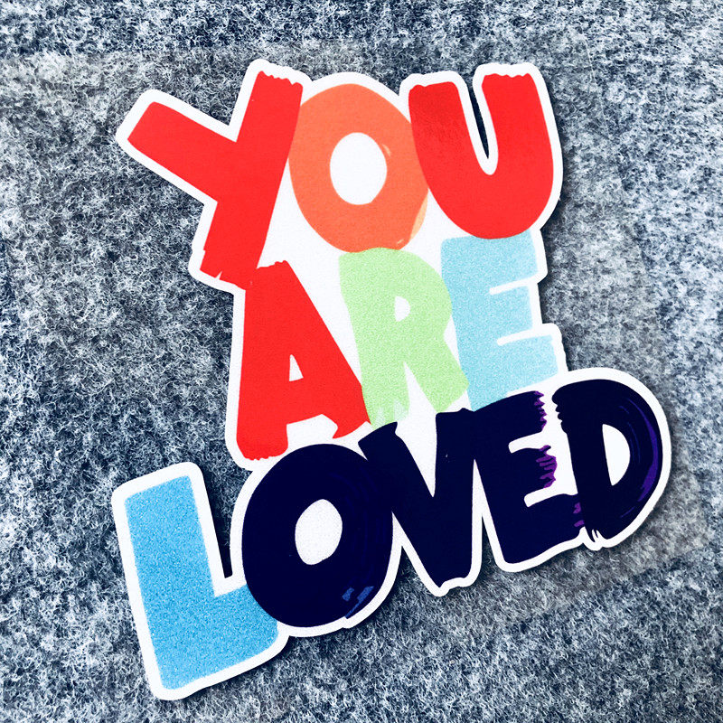 个性创意汽车文字贴纸你是爱的搞笑英文电动车汽车装饰贴