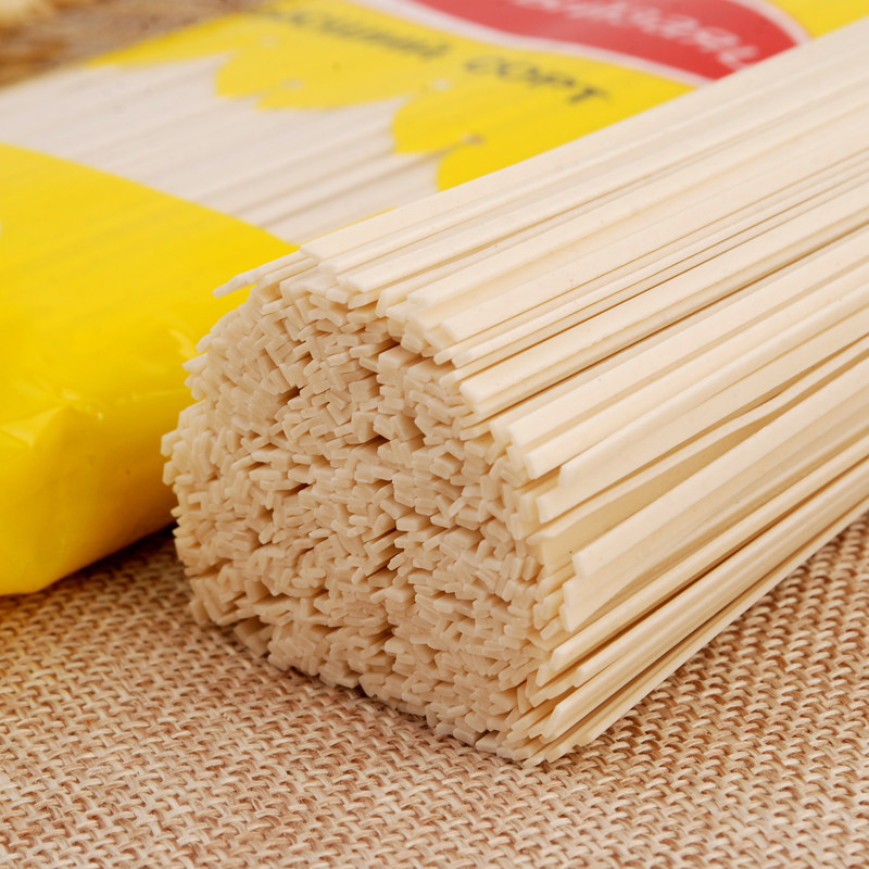 满包邮雪兔挂面小麦粉面面条丝滑劲道道易煮耐面条