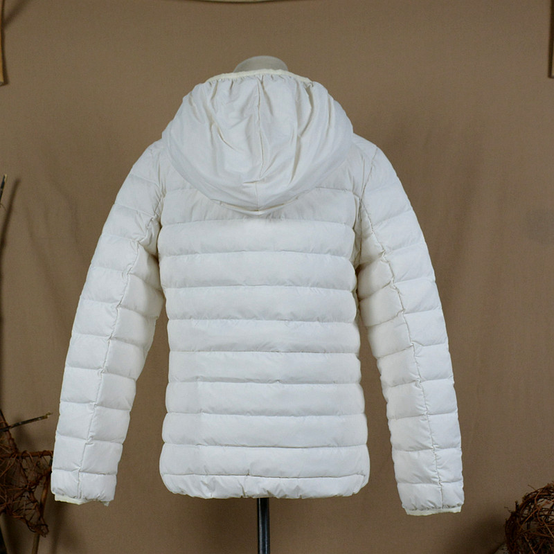 达衣岩专柜正品冬女纯色连帽羽绒服dauw111131哈里狂欢夜羽绒服