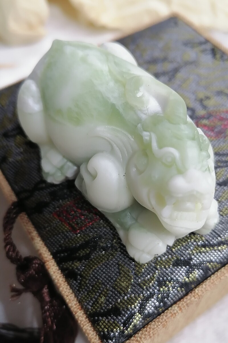 蓝田玉手手把貔貅手玩件玩家最爱玉雕吉祥怪兽珠宝奇石