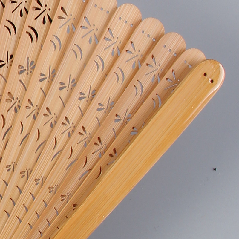 古风镂空全竹扇子夏季中国风小巧汉服折扇女式随身便携流苏折叠扇