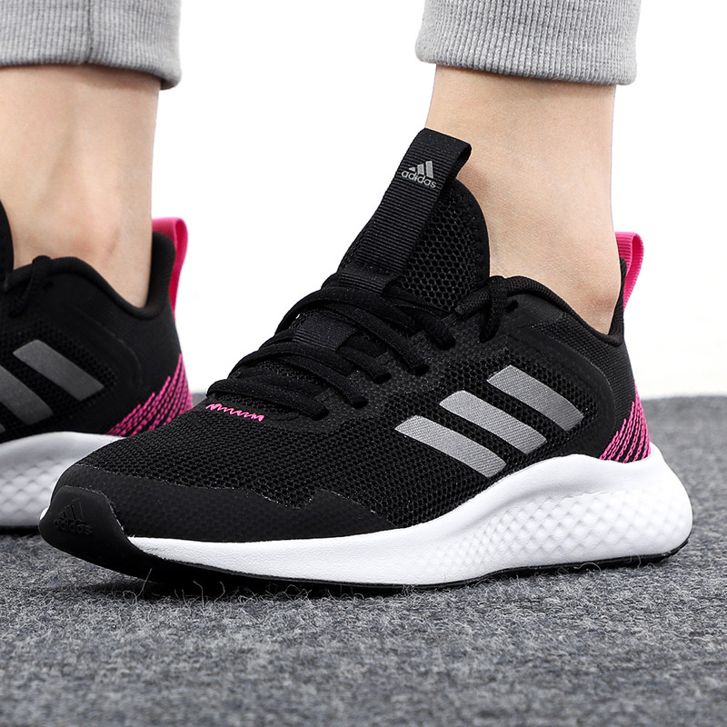 阿迪达斯运动鞋女adidas2021冬季新款正品慢跑鞋防滑鞋子轻便跑鞋