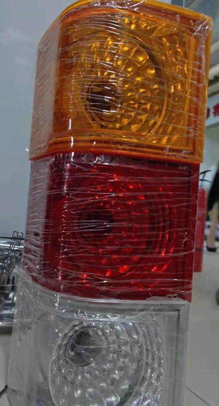 厦门金旅客车公交车反光板后尾灯刹车灯倒车灯转向灯车灯总成