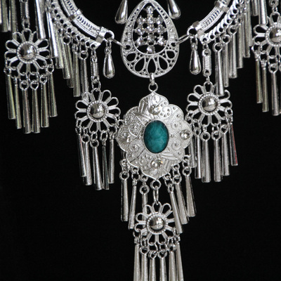 云南德宏傣族景颇族民族大款苗银风铃项圈上市文艺演出饰品项链