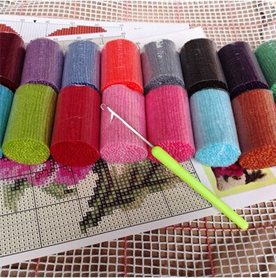 毛线钩针十字绣段段绣立体绣地毯绣十二生肖抱枕靠枕diy材料包