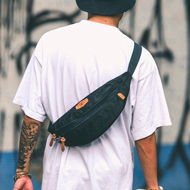 Across tidal brake chest bag men and women pockets multi-function outdoor street leisure Messenger bag small sports hip hop Across tidal brake chest bag men and women pockets multi-function outdoor street leisure Messenger bag small sports hip hop