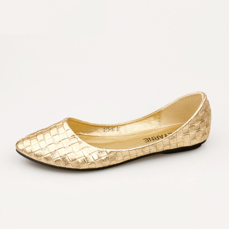 简派女鞋 随性 自由 女鞋店