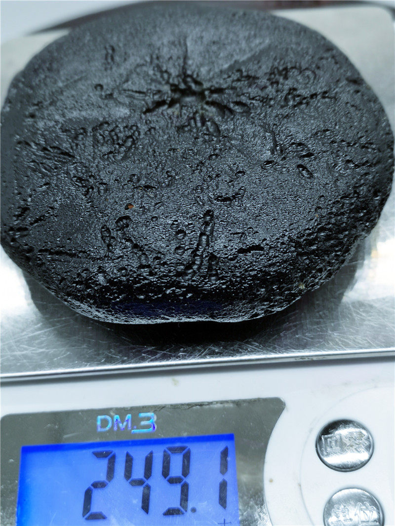 陨石西南玻璃雷公摆件原石黑宝石收藏品灵石天然摆件