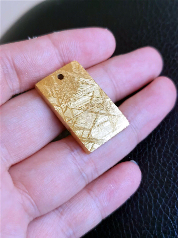 陨石王妃项坠铁陨石牌平安无事天铁吊坠宝石裸石项坠