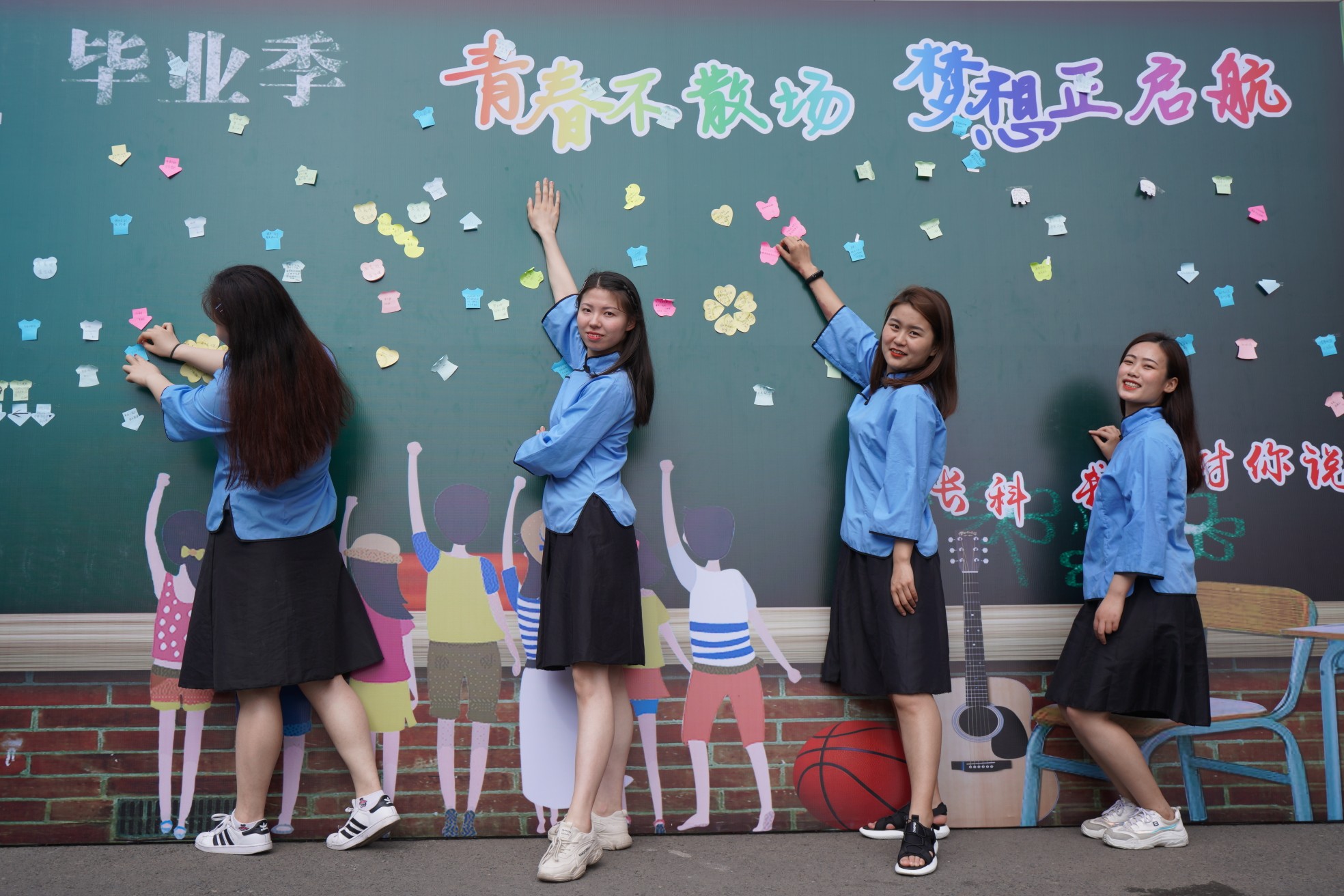 民国女学生装出租五四青年中山装学生男女复古合唱朗诵演出服租赁