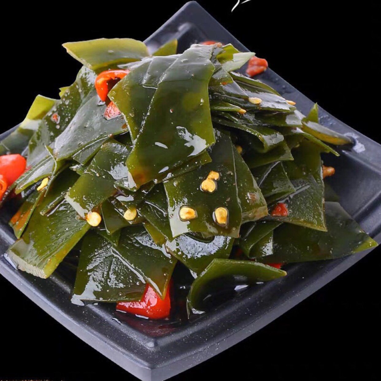 新品风脆辣新鲜饭菜下饭零食麻辣即食片开袋网红海带零食