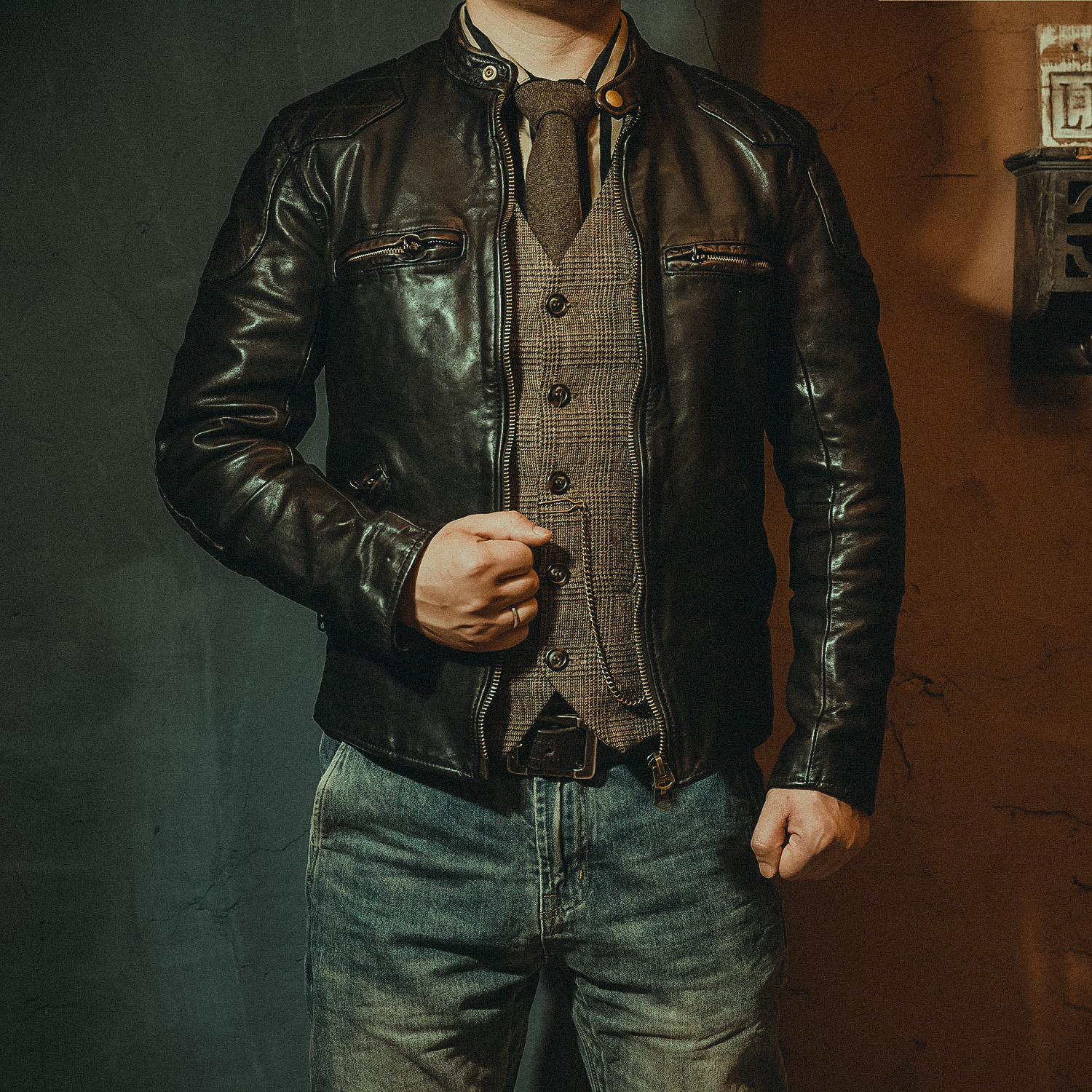 新款高品质茶芯头层马皮修身短款男士真皮皮衣复古马皮夹克小贝款