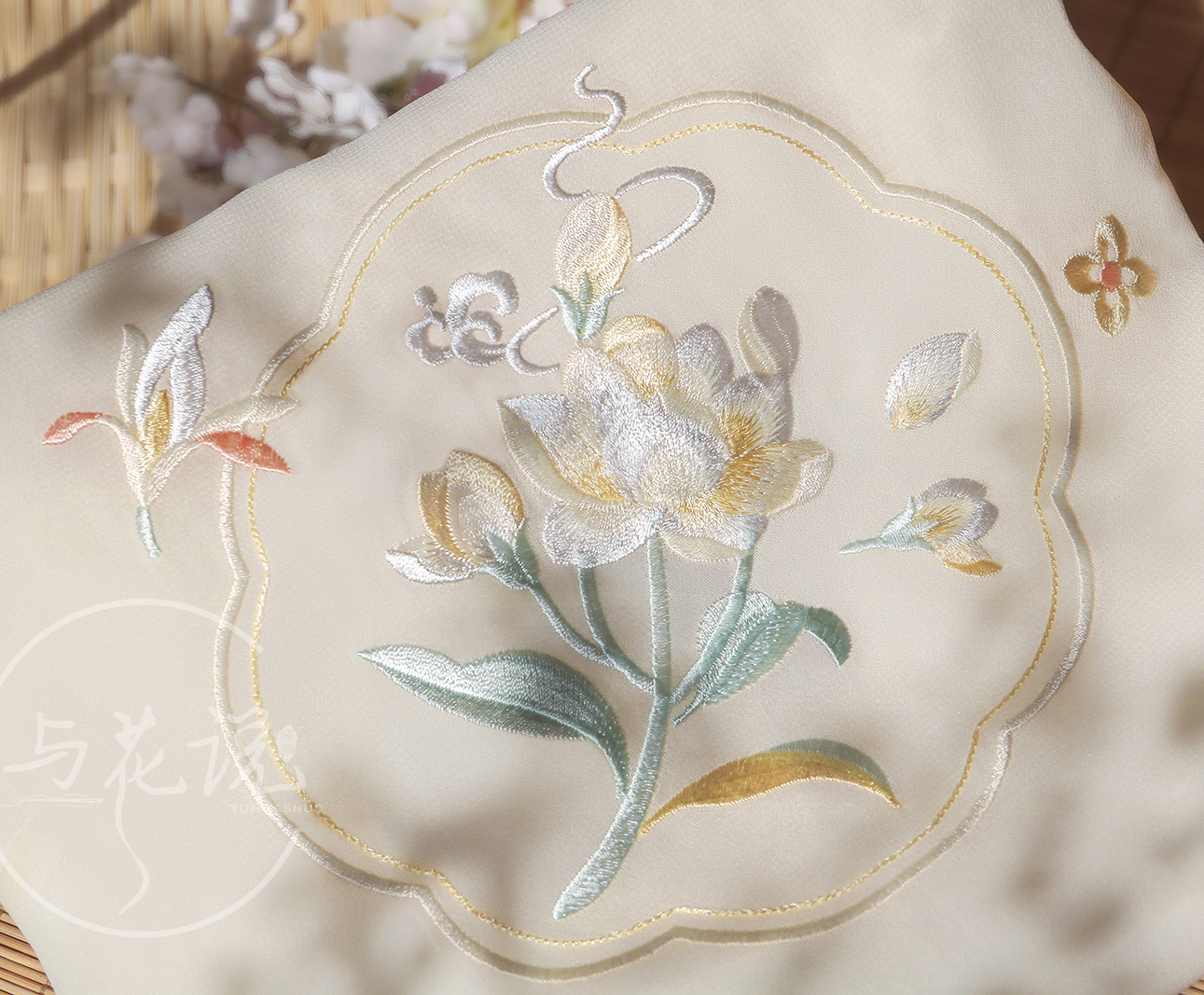 吊带日常内搭汉服茉莉花刺绣平价百搭原创饮露汉服