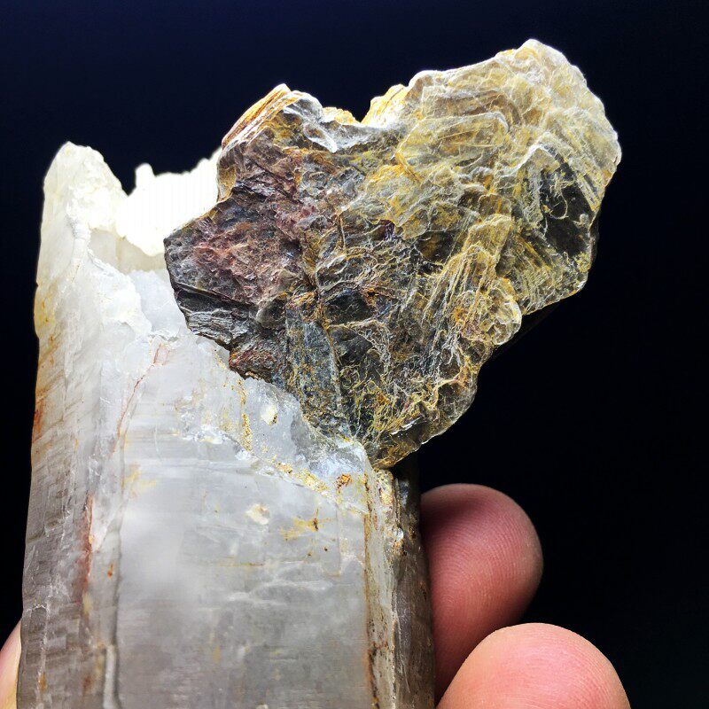 水晶原石巴基斯坦骨干摆件白水晶共生金云母云母原矿摆件