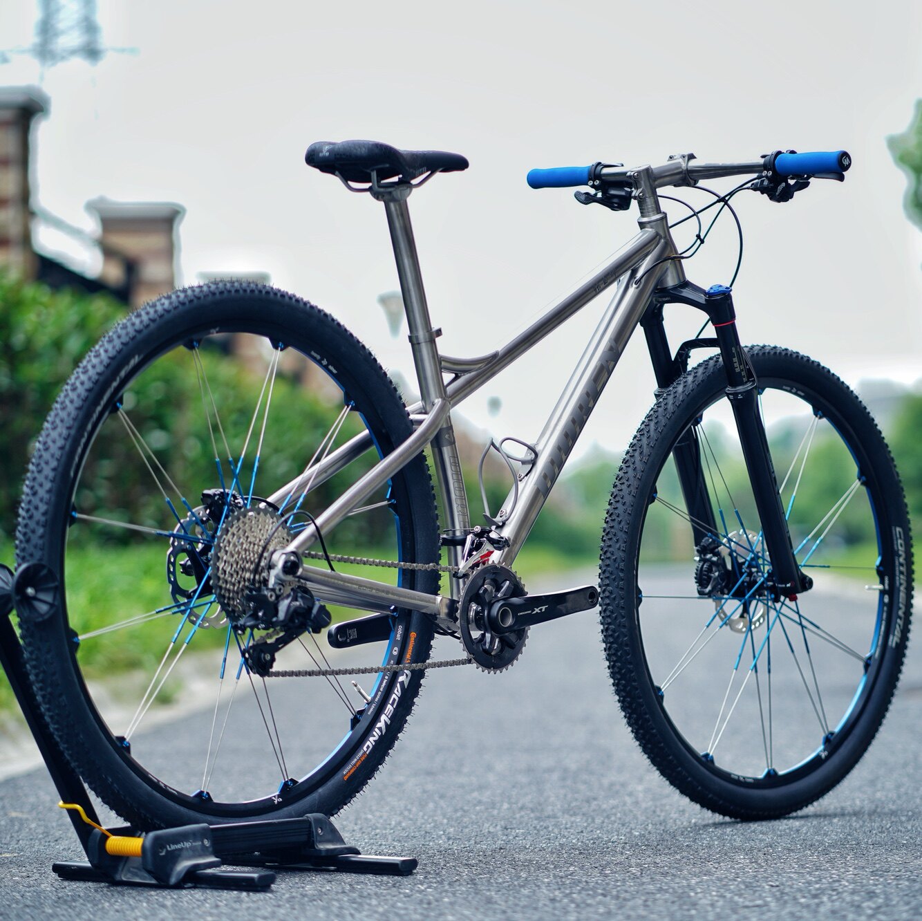 自行车狄云dioren山地成年男女减震变速轻便代步山地自行车