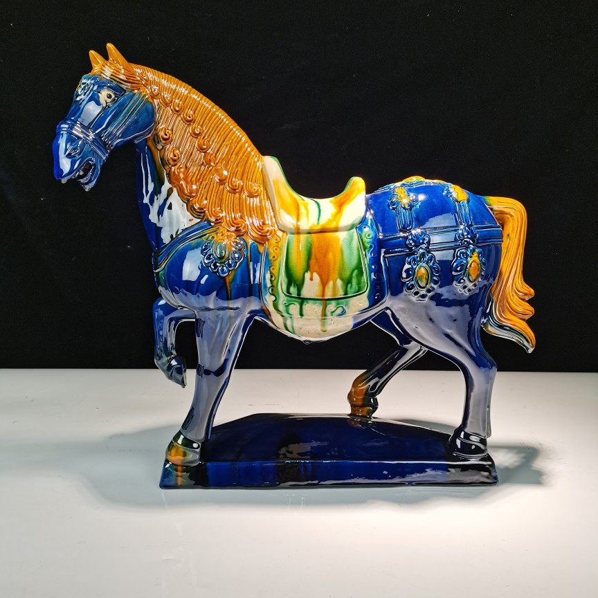 唐三彩抬蹄战马米马赤兔马陶瓷工艺品大摆件五色办公室摆件